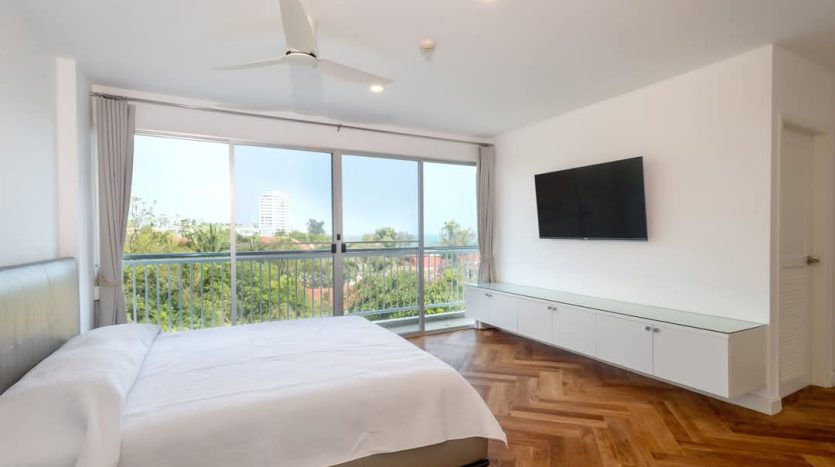 Photo inspiration: Gallery Detail: Luxury Top Floor Beachfront Condo With Panoramic Ocean Views In